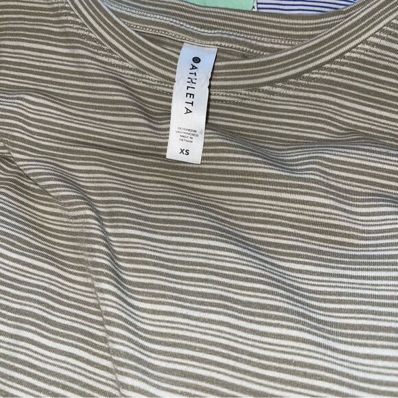 ATHLETA Cloudlight Striped Muscle Tank Top Shadow Olive Green Stripe XS - Picture 3 of 3